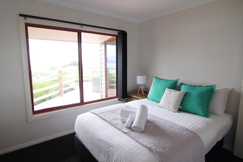 DOLPHIN LOOKOUT COTTAGE - Amazing Views Of The Bay Of Fires - Accommodation Georgetown 8