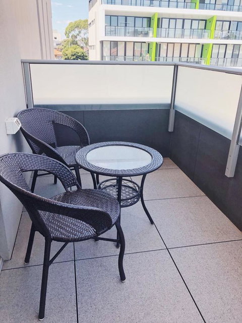 Poplar Box Hill Apartment - Accommodation Georgetown 11