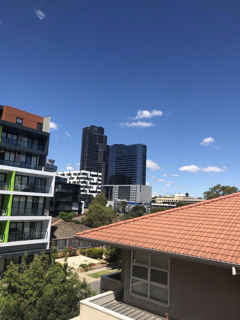 Poplar Box Hill Apartment - Accommodation Georgetown 10
