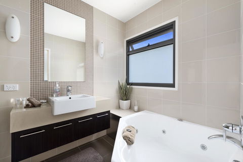 Apollo Bay Cottages - Accommodation Georgetown 8