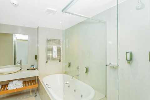 Deep Blue Hotel & Hot Springs - Accommodation Georgetown 37