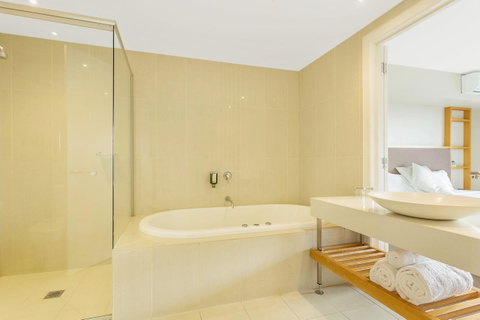 Deep Blue Hotel & Hot Springs - Accommodation Georgetown 20