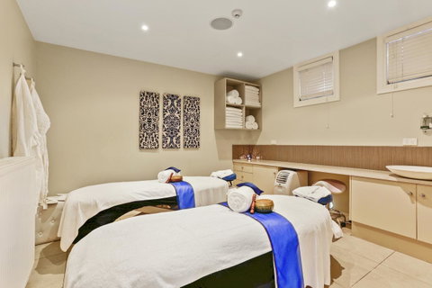 Deep Blue Hotel & Hot Springs - Accommodation Georgetown 19