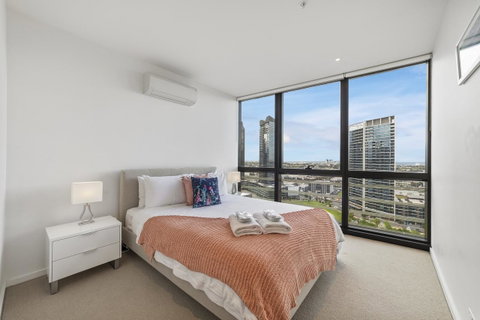 Best Views On Collins - Accommodation Georgetown 33