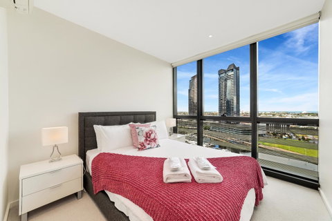 Best Views On Collins - Accommodation Georgetown 37