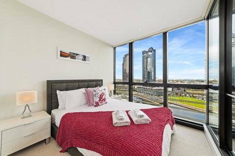 Best Views On Collins - Accommodation Georgetown 35