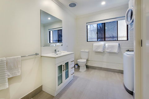 Allambi Holiday Apartments - Accommodation Georgetown 35