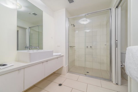 Waterfront Melbourne Apartments - Accommodation Georgetown 32