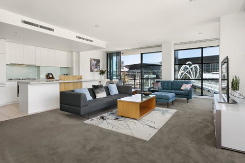 Waterfront Melbourne Apartments - Accommodation Georgetown 1