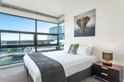 Waterfront Melbourne Apartments - Accommodation Georgetown 7