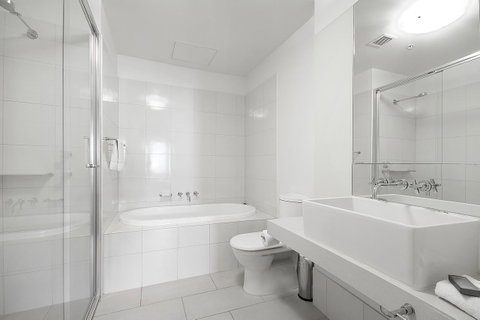 Waterfront Melbourne Apartments - Accommodation Georgetown 5