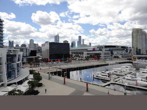 AKOM AT Docklands - Accommodation Georgetown 42