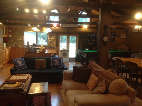 Mud Hollow Barn - Accommodation Georgetown 10