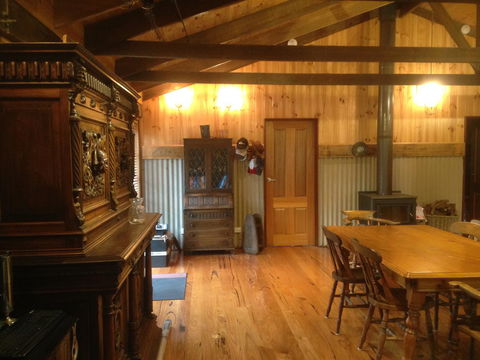 Mud Hollow Barn - Accommodation Georgetown 9