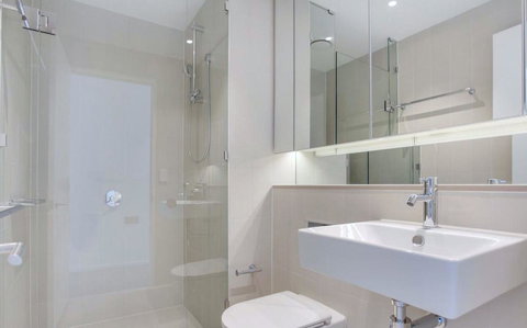 Pride Docklands Waterfront Apartment City View - Accommodation Georgetown 16