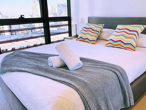 Pride Docklands Waterfront Apartment City View - Accommodation Georgetown 26