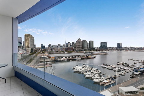 Docklands Private Collection - NEWQUAY - Accommodation Georgetown 2