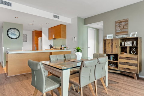 Docklands Private Collection - NEWQUAY - Accommodation Georgetown 1