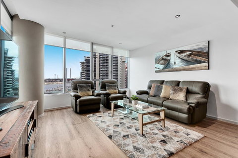 Docklands Private Collection - NEWQUAY - Accommodation Georgetown 5
