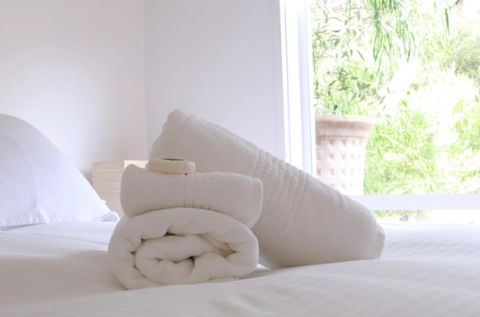 Capella Villa No. 4 - Stunning Luxury Decor Inside And Out - Accommodation Georgetown 13
