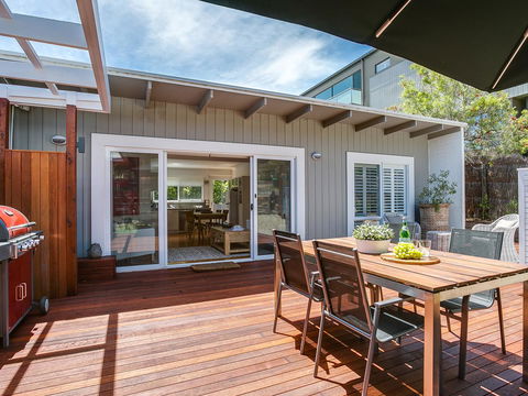 Capella Villa No. 4 - Stunning Luxury Decor Inside And Out - Accommodation Georgetown 8