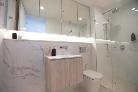 Box Hill 2 Bedroom Apt (La Maison) 02 - Accommodation Georgetown 4
