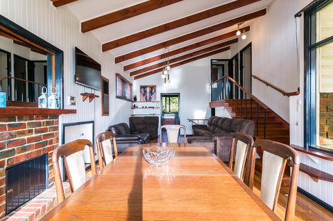 Beach Front Beauty - Ocean Front Views - Accommodation Georgetown 4