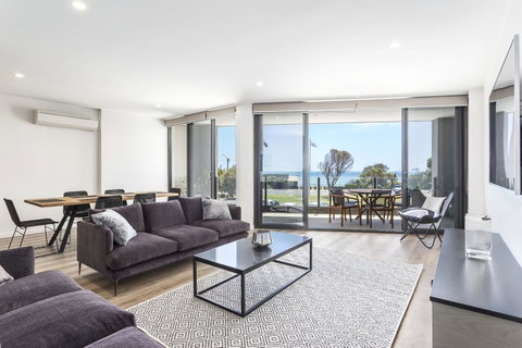 Blairgowrie Apartment 1 - On The Beach - Accommodation Georgetown 5