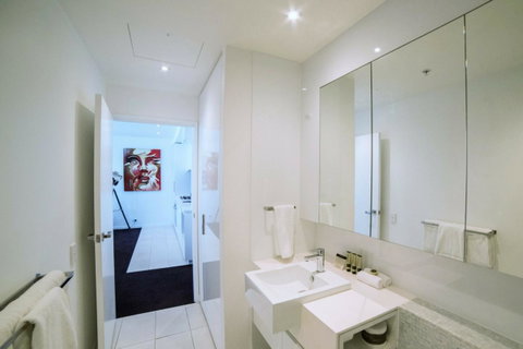 The Sebel Melbourne Docklands Hotel - Accommodation Georgetown 4