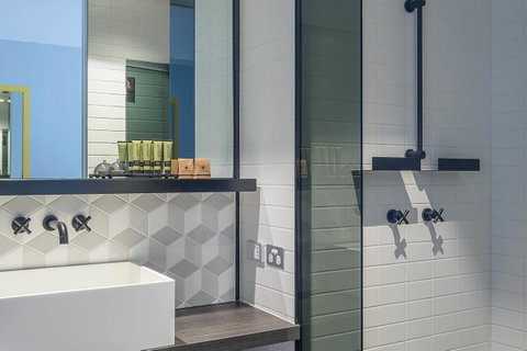 Peppers Docklands - Accommodation Georgetown 26