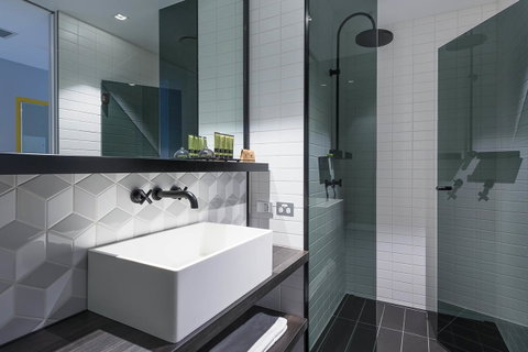 Peppers Docklands - Accommodation Georgetown 31