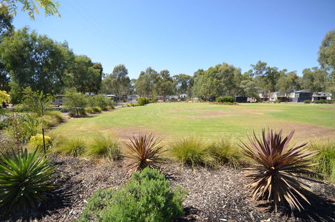 Tasman Holiday Parks - Merool On The Murray - Accommodation Georgetown 5