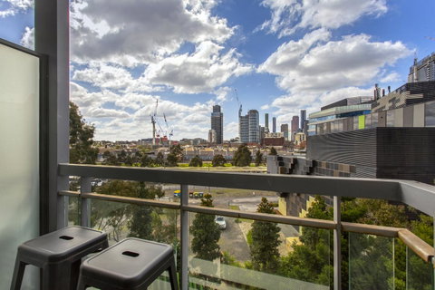 Docklands Private Collection - City Harbour Apartments - Accommodation Georgetown 4
