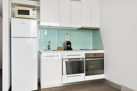 Docklands Private Collection - City Harbour Apartments - Accommodation Georgetown 2