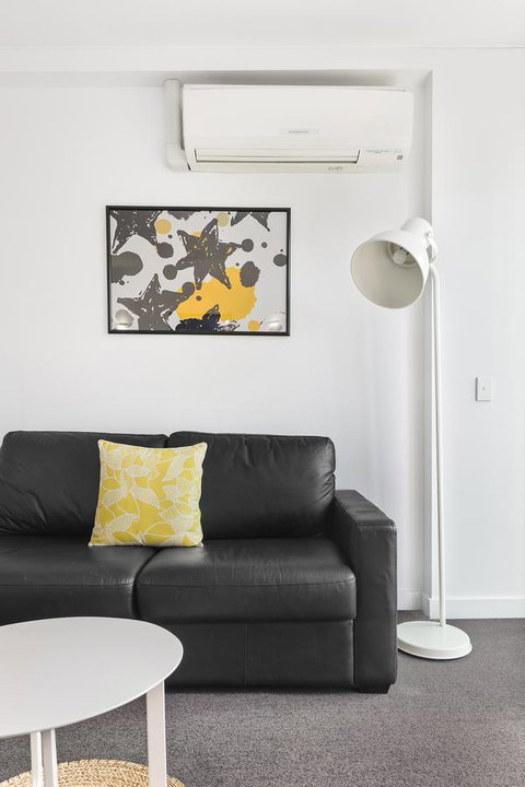 Docklands Private Collection - City Harbour Apartments - Accommodation Georgetown 18