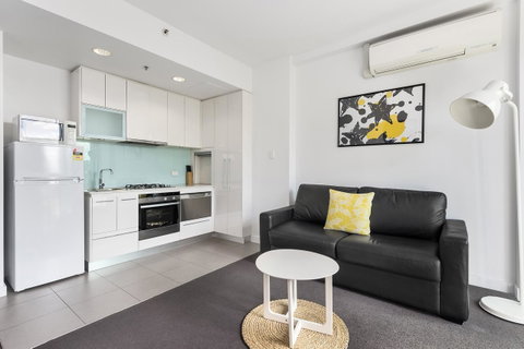 Docklands Private Collection - City Harbour Apartments - Accommodation Georgetown 21