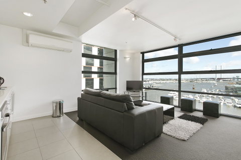 Docklands Private Collection - City Harbour Apartments - Accommodation Georgetown 34