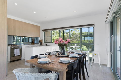 7 & 8 Monte Vista Sorrento - Accommodation Georgetown 2