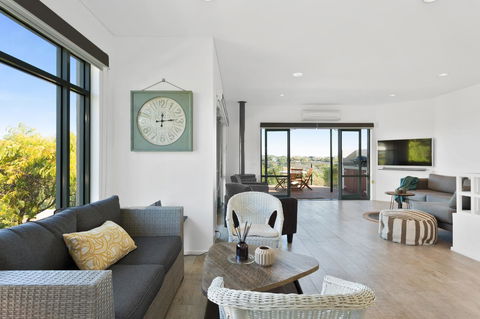 7 & 8 Monte Vista Sorrento - Accommodation Georgetown 3