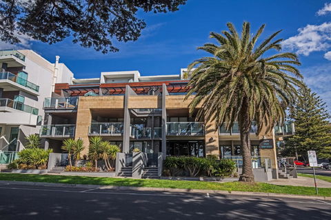 C-Scape Esplanade Cowes - Accommodation Georgetown 20