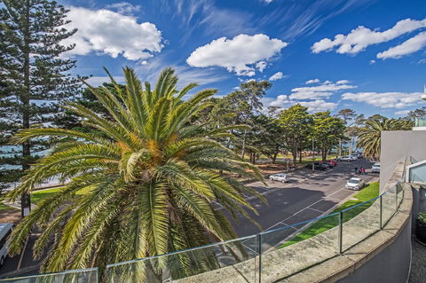 C-Scape Esplanade Cowes - Accommodation Georgetown 5