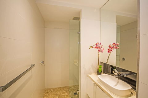 C-Scape Esplanade Cowes - Accommodation Georgetown 14