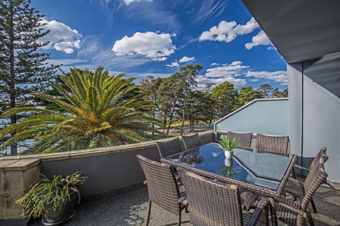 C-Scape Esplanade Cowes - Accommodation Georgetown 11