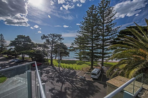 C-Scape Esplanade Cowes - Accommodation Georgetown 6
