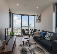 International 2 bed 2 bath apartment - Accommodation Georgetown