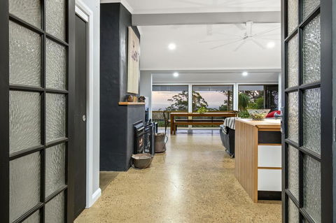 The Bird House - Accommodation Georgetown 2