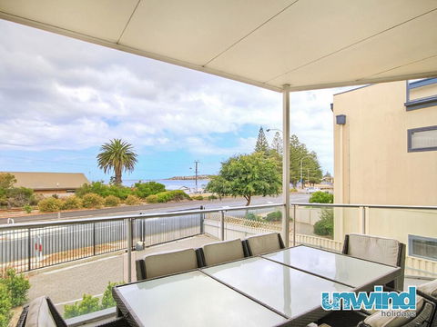 The Block Views Apartments Victor Harbor - Accommodation Georgetown 3