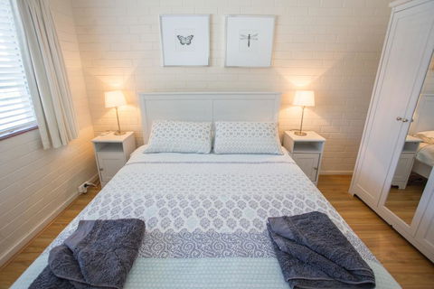 The Blue Door Villa - Accommodation Georgetown 3