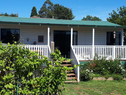 The Bohemian Art Studio - Accommodation Georgetown 2