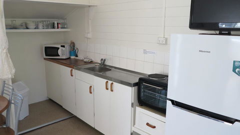 The Captain's Manor On Cook Unit 4 - Accommodation Georgetown 2